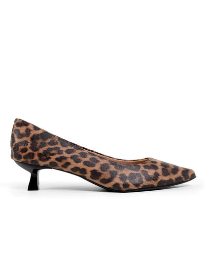 Scarpin slingback onça