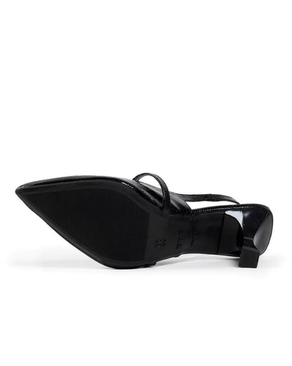 Scarpin slingback verniz preto